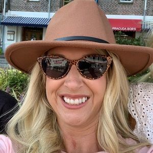 Meet your Posher, Allison